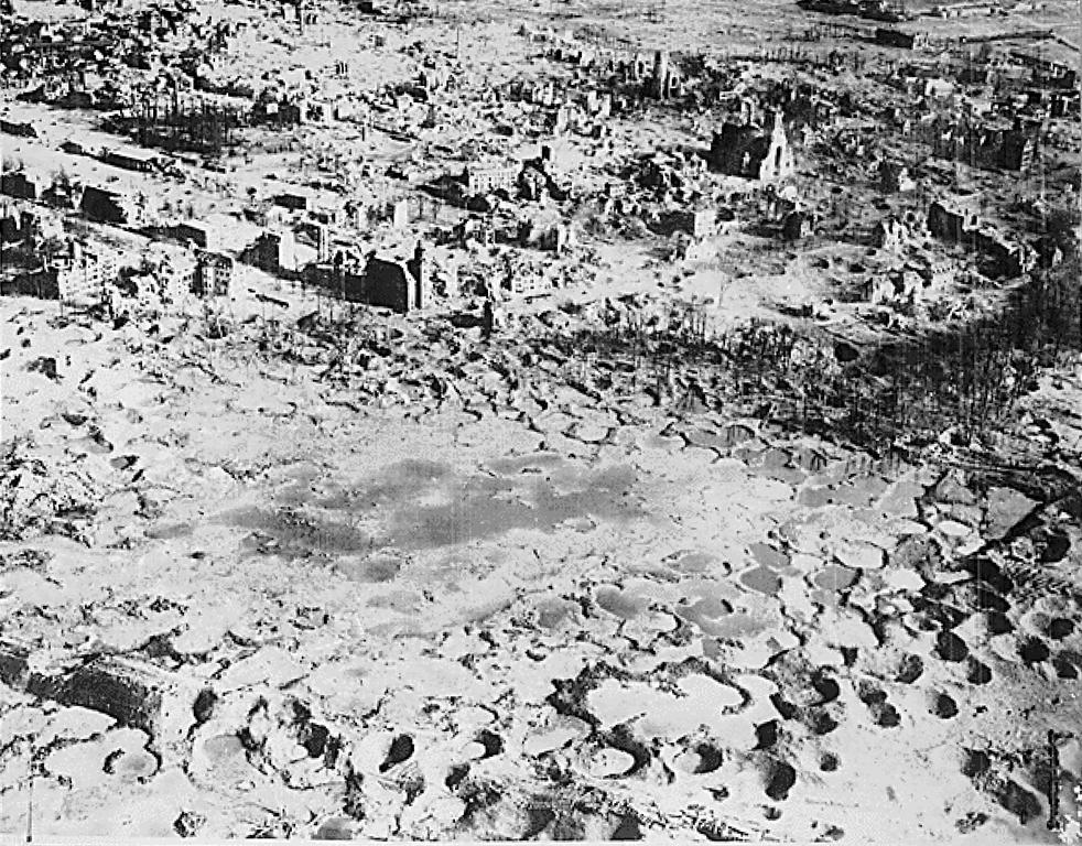 Germany in ruins (Wesel, 1945)
