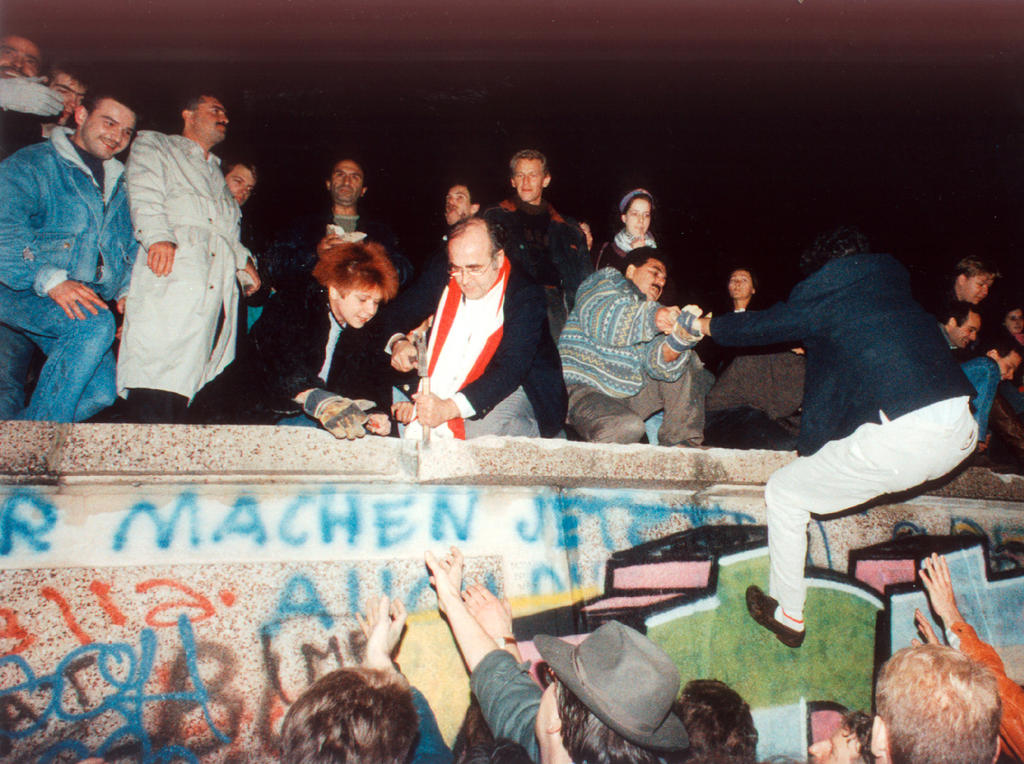 L'effondrement du mur de Berlin (Berlin, 9 novembre 1989)
