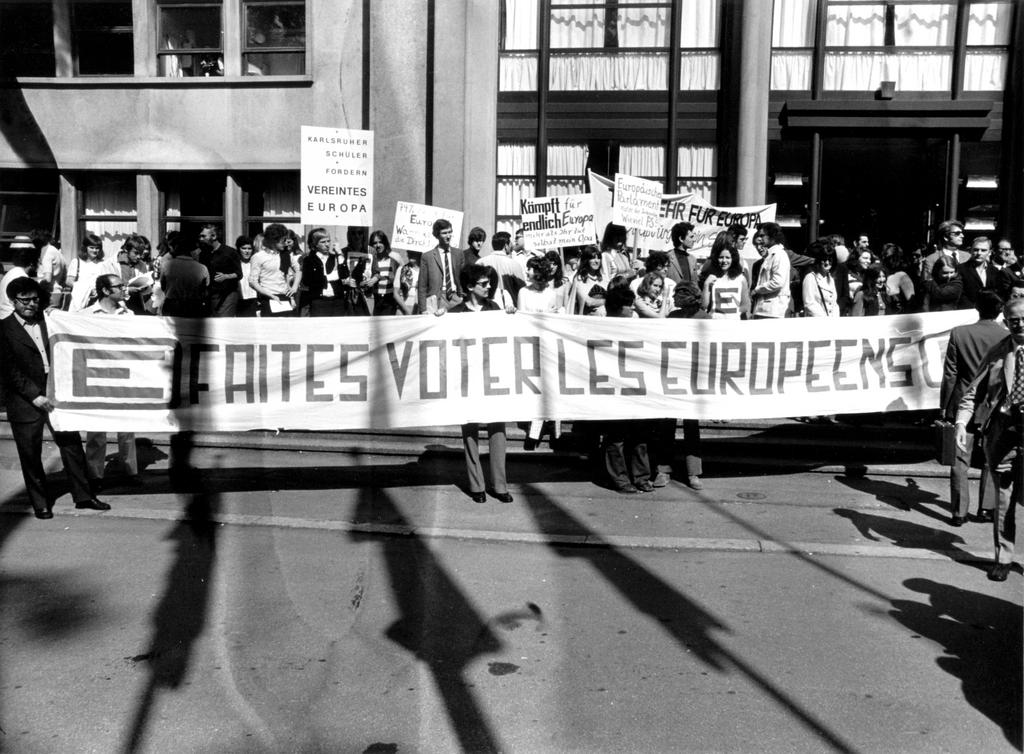 Manifestation pour des élections européennes au suffrage universel (Strasbourg, 1972)