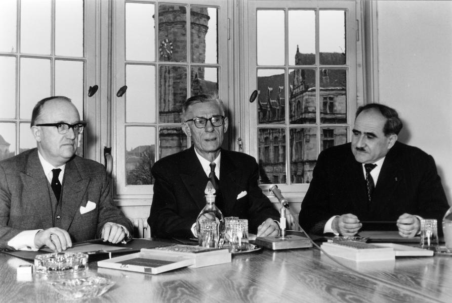 Les présidents de la Haute Autorité CECA et des Commissions CEE et Euratom (Luxembourg, 13 janvier 1958)