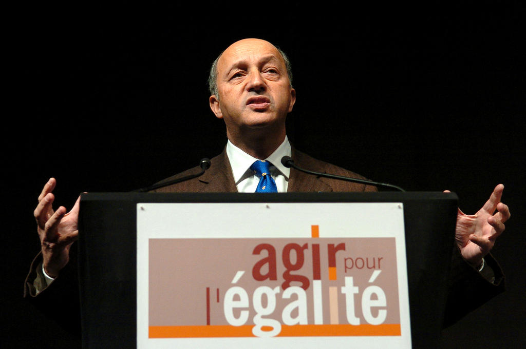 Laurent Fabius défendant le "non" lors d'un rassemblement (Pantin, 29 janvier 2005)