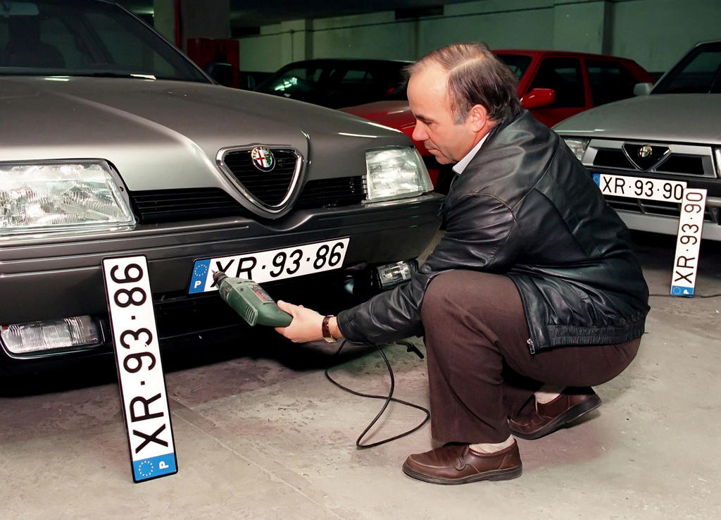 New Portuguese vehicle number plates (January 1992)