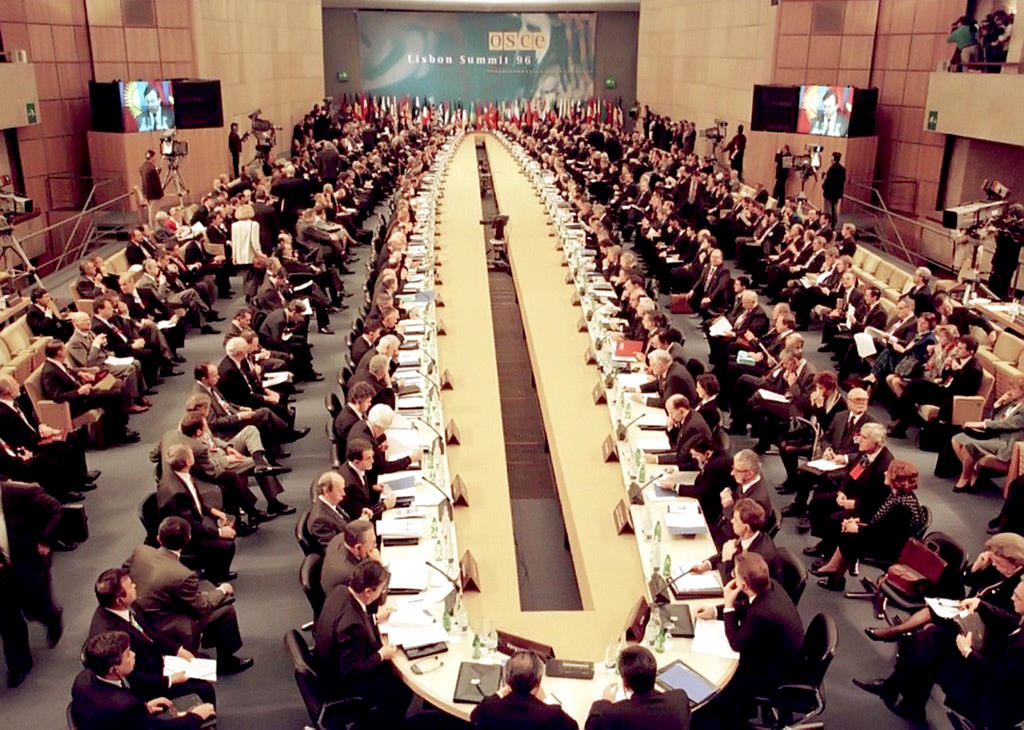 Le sommet de l'OSCE (Lisbonne, 2 décembre 1996)