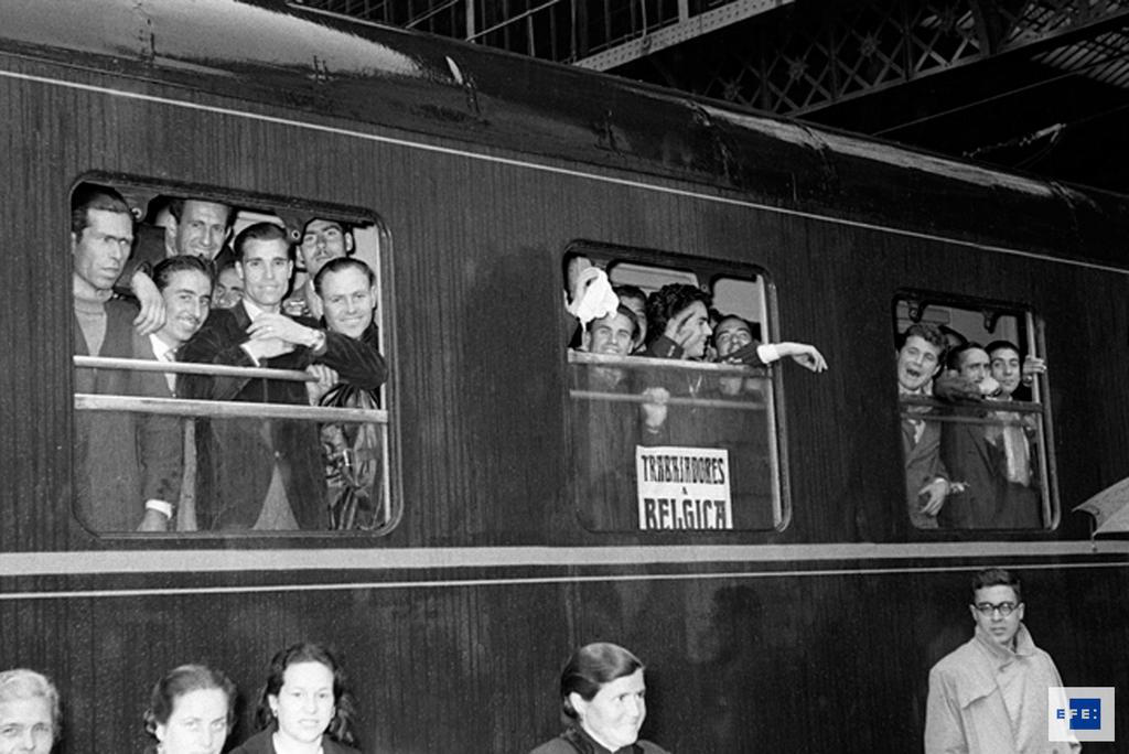 Départ du premier contingent de travailleurs espagnols pour la Belgique (Madrid, 25 mars 1957)