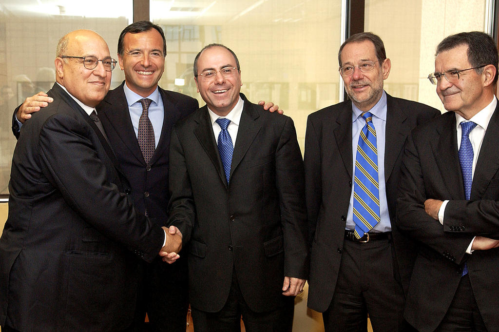 Réunion du Conseil avec les ministres israélien et palestinien des Affaires étrangères (Bruxelles, 21 juillet 2003)