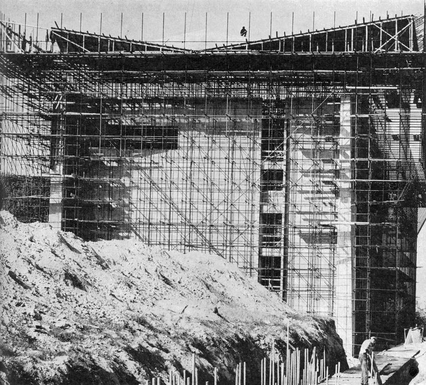 Construction of the ECO reactor in Ispra (1962)