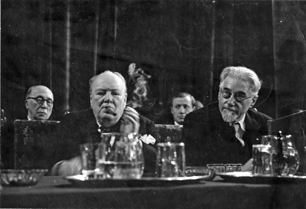 Winston Churchill and Paul Ramadier at the Congress of Europe in The Hague (The Hague, 7 May 1948)