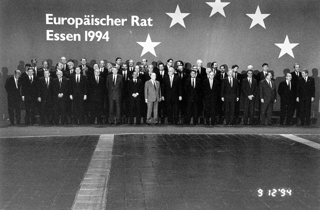 Photo de famille du Conseil européen d'Essen (Essen, 9 et 10 décembre 1994)
