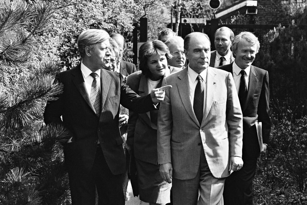 Entretiens privés entre Helmut Schmidt et François Mitterrand (Hambourg, 14 mai 1982)