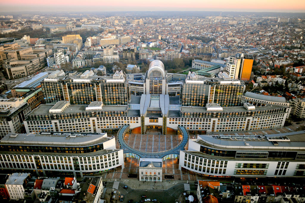 Vue aérienne des bâtiments du Parlement européen à Bruxelles (2012)