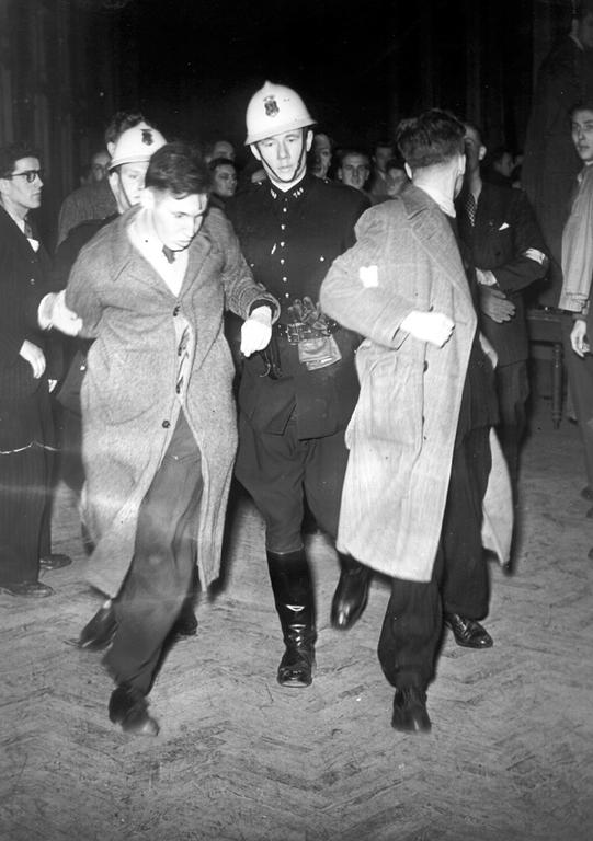 Manifestation sur la question royale (Bruxelles, 8 mars 1950)