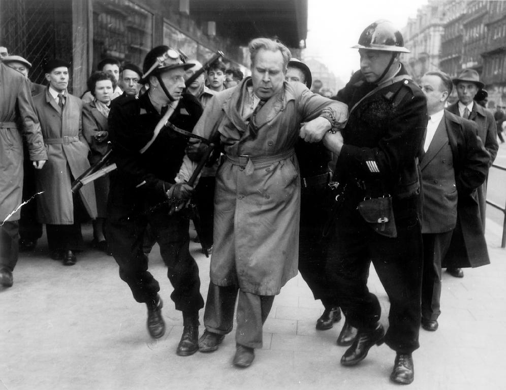 Demonstration on the issue of the monarchy (1950)