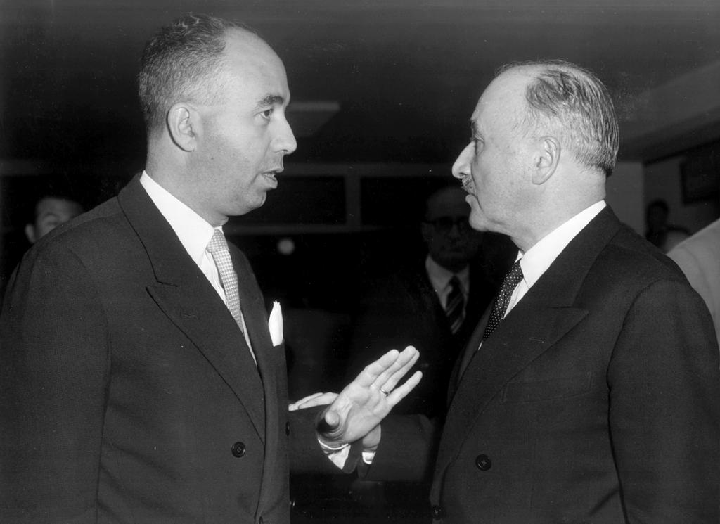 Paolo Emilio Taviani und Jean Monnet bei der ersten Sitzung der Gemeinsamen Versammlung der EGKS (September 1952)