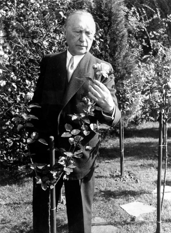Konrad Adenauer, chancelier de la République fédérale d'Allemagne (RFA) de 1949 à 1963