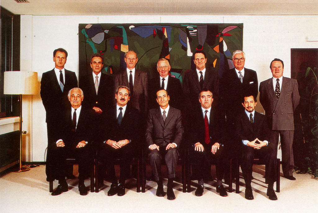 The Members from 21 December 1989 to 20 December 1992