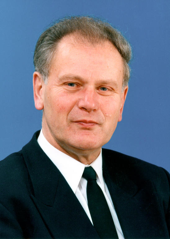 Bernhard Friedmann