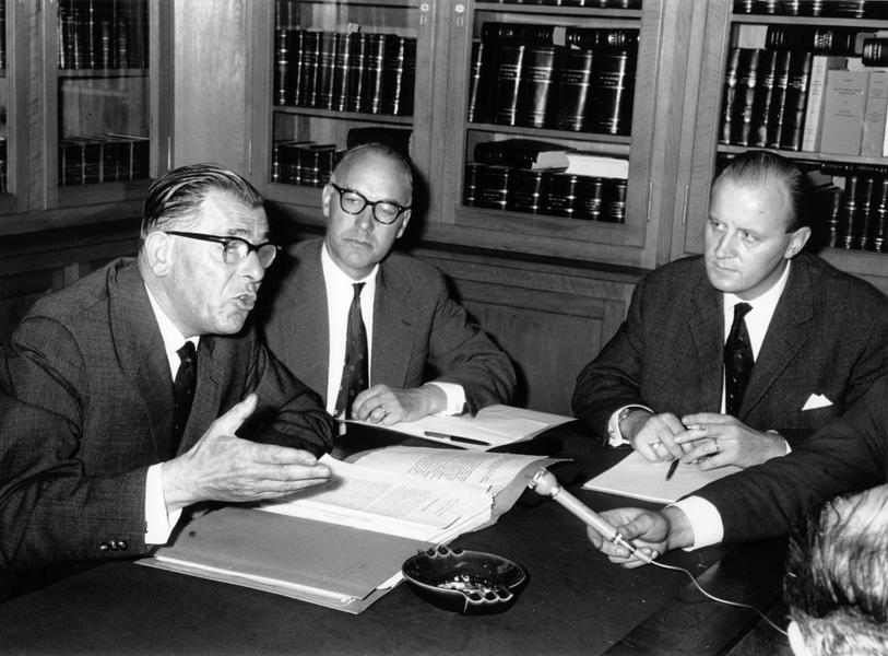 Press conference with the Government Minister, Eugène Schaus (12 September 1962)