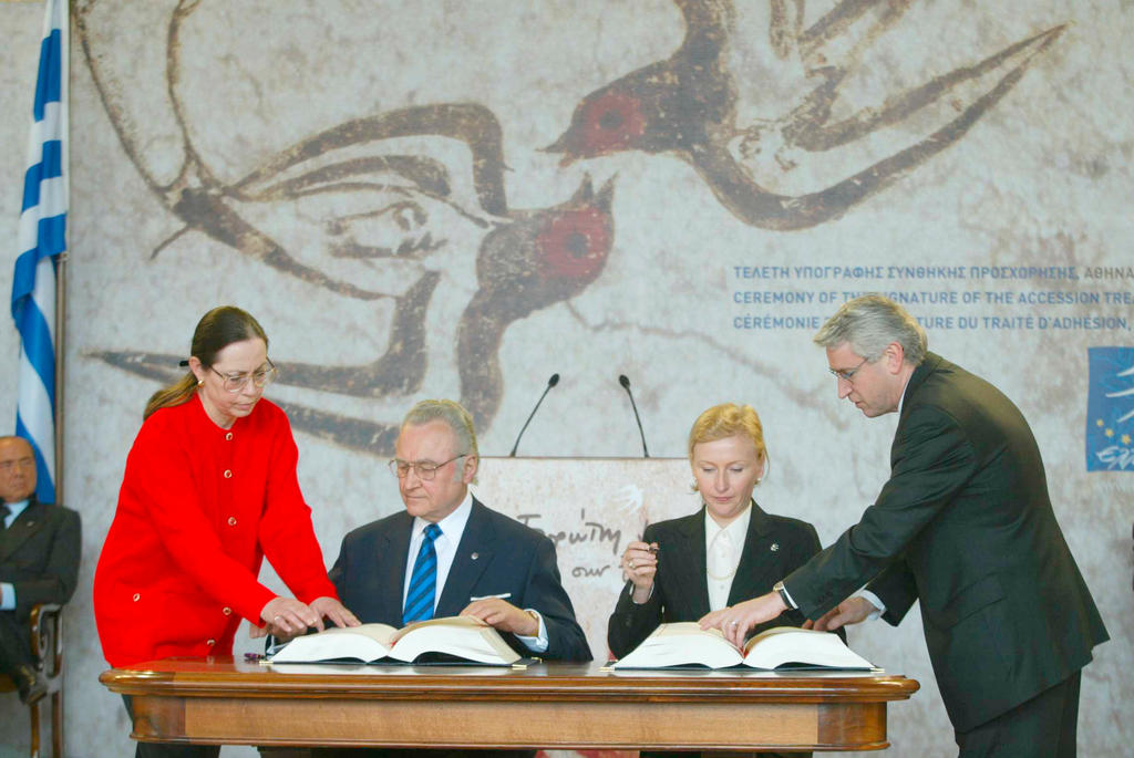 Signing of the Treaty of Accession of Estonia to the European Union (Athens, 16 April 2003)