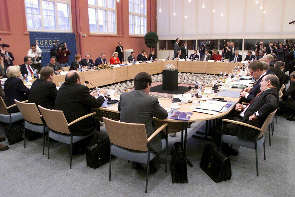 Meeting of the Heads of State of the Fifteen before the Tampere European Summit (15 October 1999)