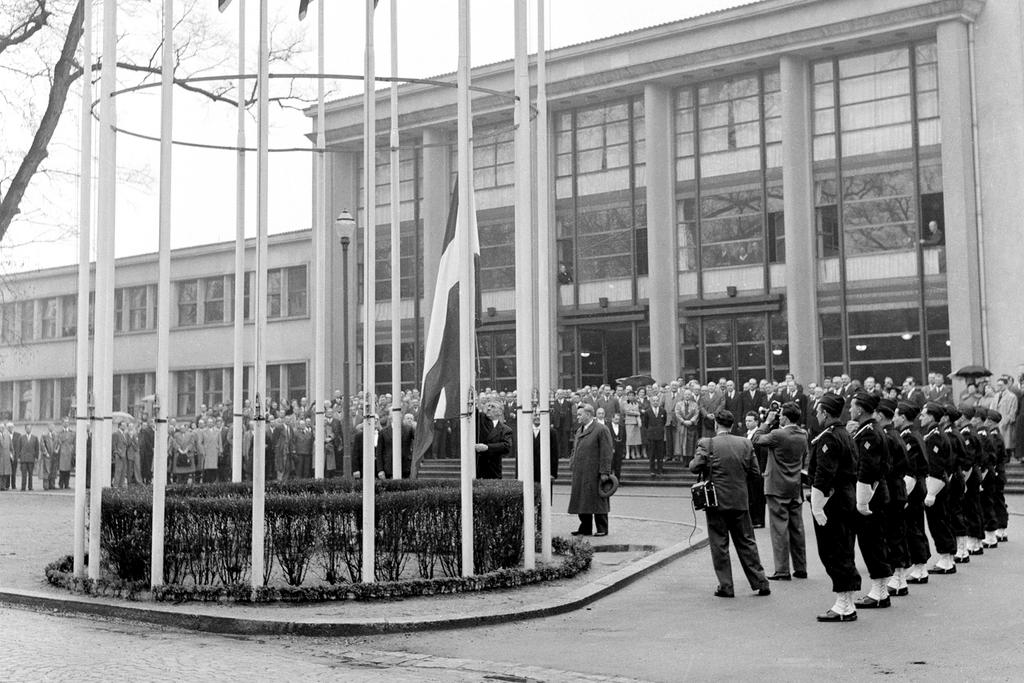 Feierliche Zeremonie anlässlich des Beitritts Österreichs zum Europarat (Straßburg, 16. April 1956)