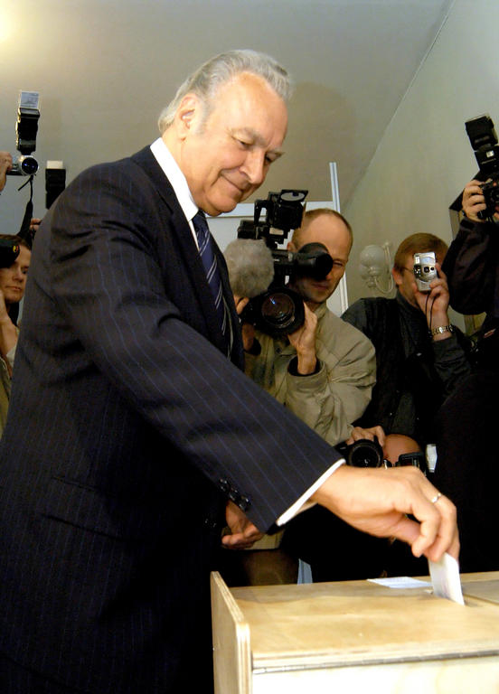 Référendum en Estonie sur l'adhésion du pays à l'Union européenne (Tallinn, 14 septembre 2003)