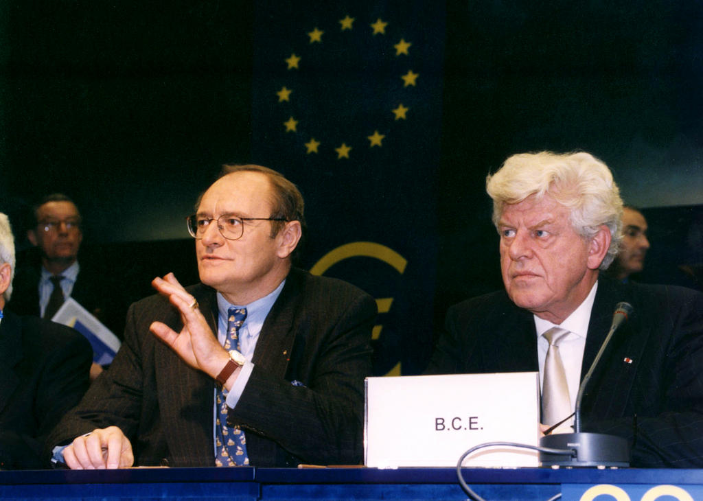 Conférence de presse d'Yves-Thibault de Silguy et de Wim Duisenberg (Bruxelles, 31 décembre 1998)