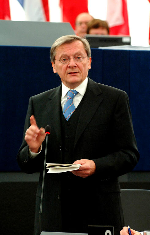 Wolfgang Schüssel présentant le programme de la présidence autrichienne (Strasbourg, 18 janvier 2006)