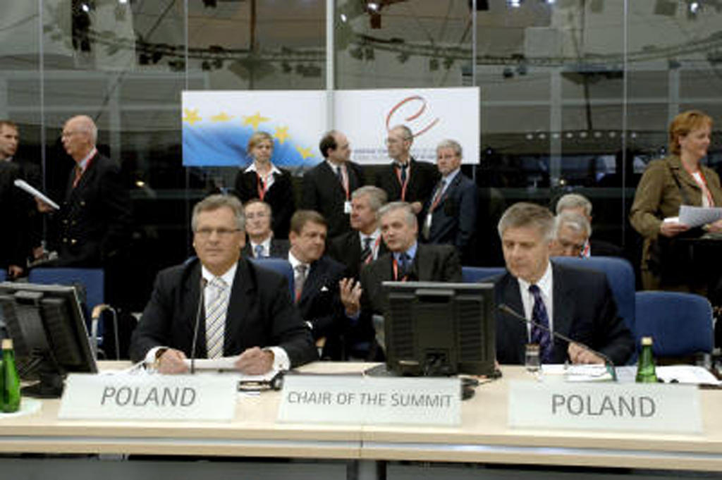 Présidence du troisième sommet du Conseil de l'Europe (Varsovie, 16-17 mai 2005)