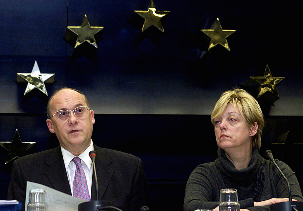 Joint press conference at the end of the EU–Czech Republic Association Council (Brussels, 20 November 2001)