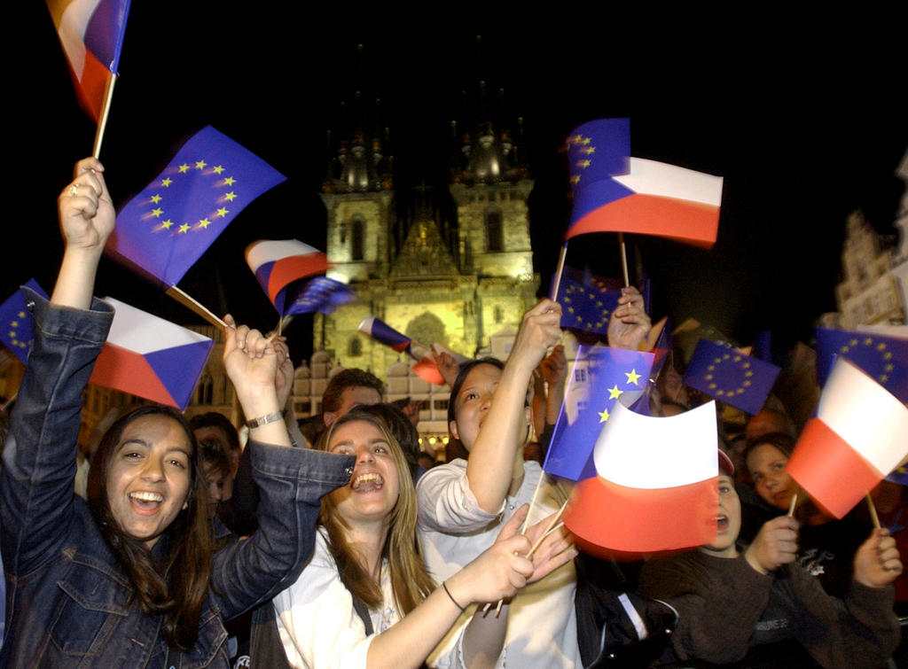 Célébrations à la veille de l'adhésion de en République tchèque à l'Union européenne (30 avril 2004, Prague)