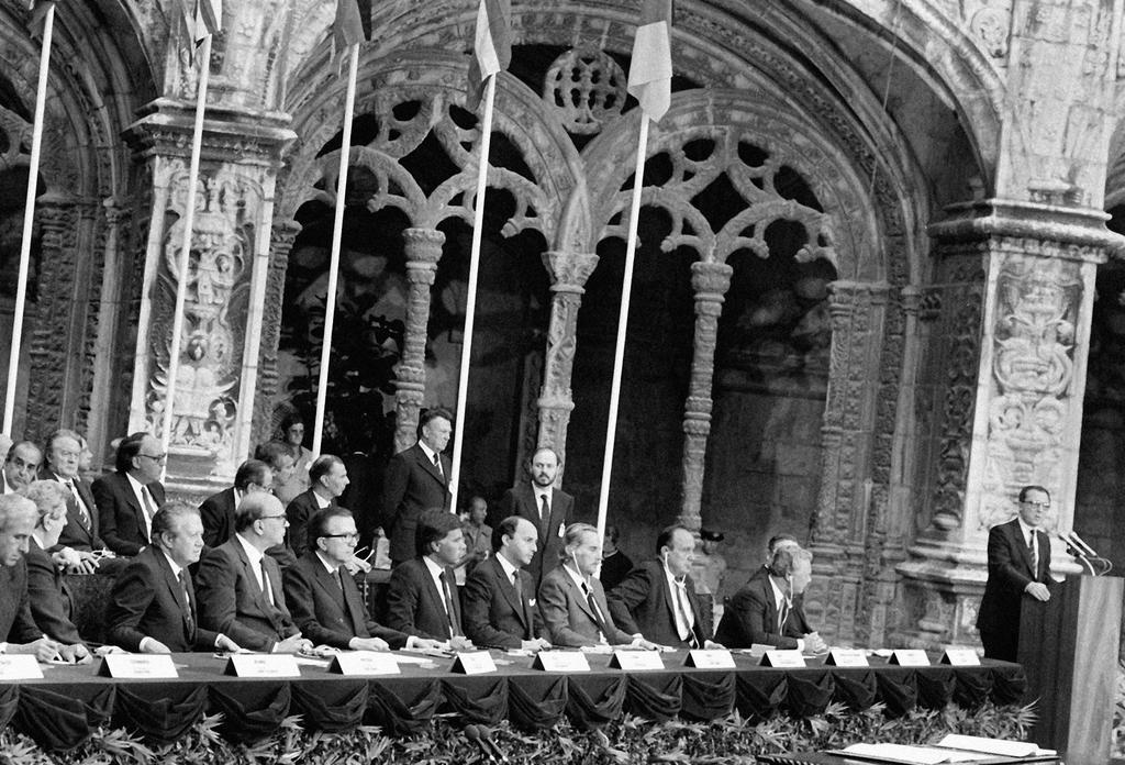 Allocution de Jacques Delors à l'occasion de la signature du traité d’adhésion du Portugal aux Communautés européennes (Lisbonne, 12 juin 1985)