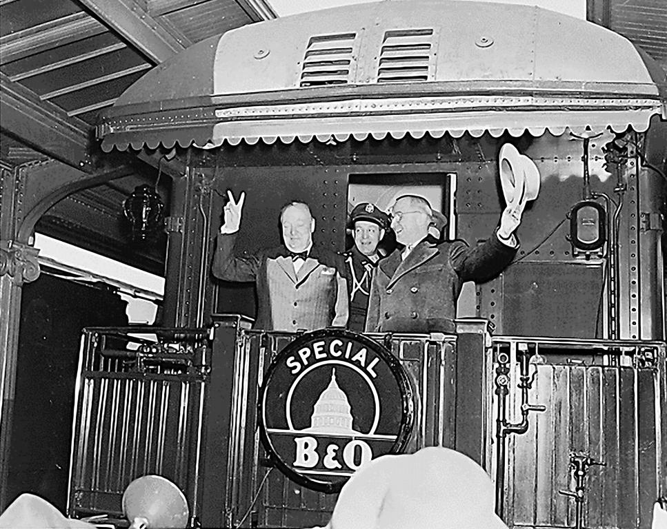 Harry Truman et Winston Churchill en route pour Fulton (4 mars 1946)