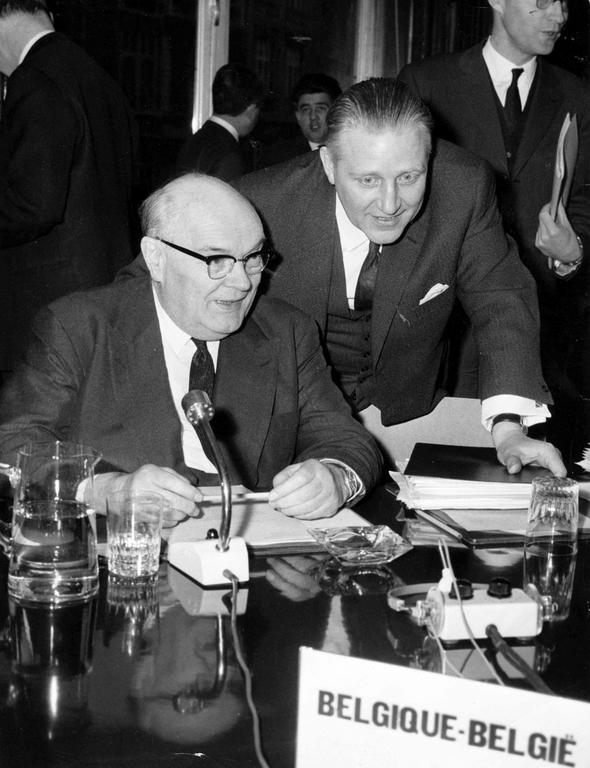 Paul-Henri Spaak et Pierre Werner (Bruxelles, 2 mars 1965)