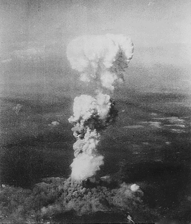 Atomic bomb on Hiroshima (6 August 1945)