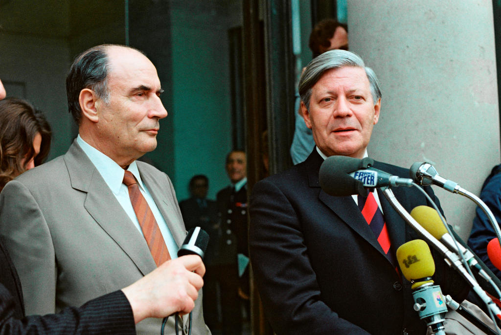 Helmut Schmidt visits François Mitterrand (Paris, 24 May 1981)