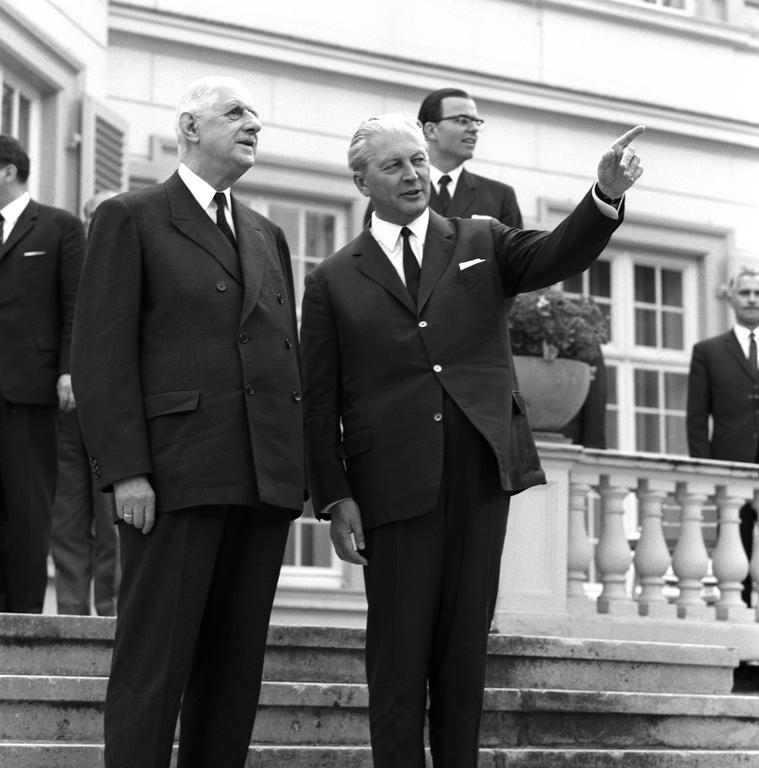 10<sup>e</sup> sommet franco-allemand: entretiens Charles de Gaulle-Kurt Georg Kiesinger (Bonn, 12 juillet 1967)