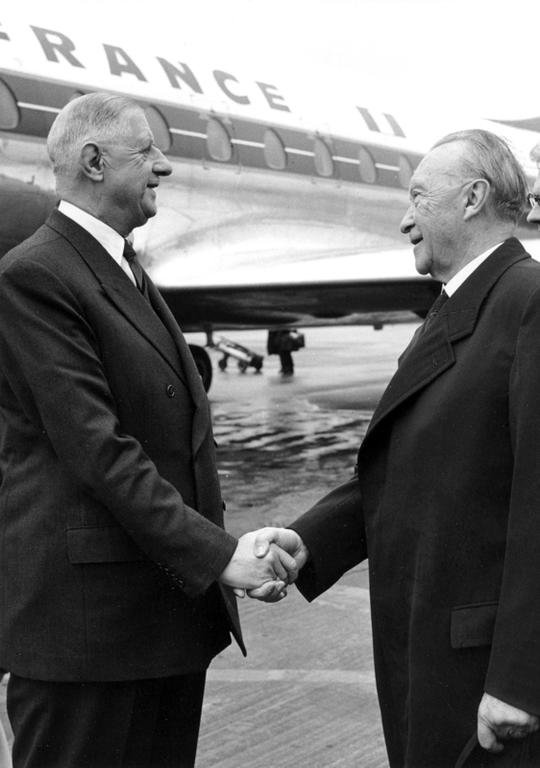 Charles de Gaulle arrives at Cologne airport (4 September 1962) - CVCE  Website