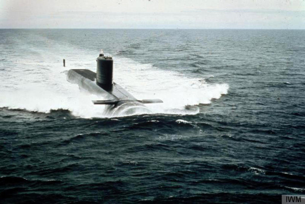 HMS <i>Resolution</i>, sous-marin nucléaire britannique lanceur d'engins