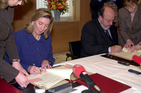 Renouvellement de la Convention instituant l'Union économique belgo-luxembourgeoise (Bruxelles, 18 décembre 2002) 