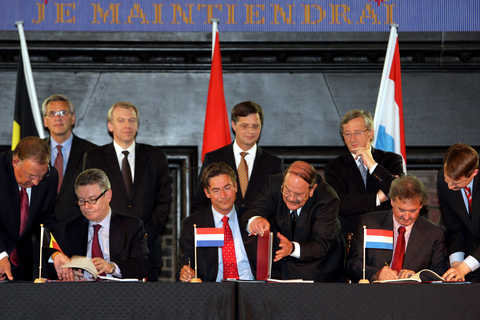 Signature du traité instituant l’Union Benelux (La Haye, 17 juin 2008)