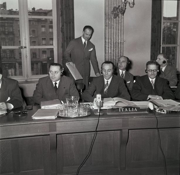 The Italian delegation at the second meeting of the ECSC Special Council of Ministers (Luxembourg, 1 and 2 December 1952)