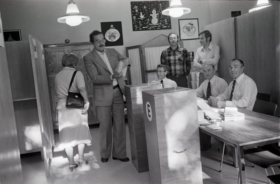 Polling station in Luxembourg City during the European elections (10 June 1979)